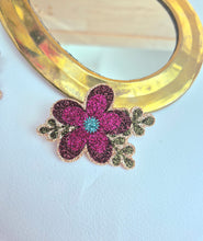 Charger l'image dans la galerie, Broche "Fleurette"