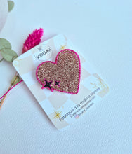 Charger l'image dans la galerie, Broche "Love"