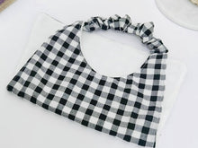 Charger l'image dans la galerie, Serviette Vichy élastique personnalisée