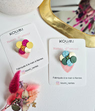 Charger l&#39;image dans la galerie, Broche en cuir
