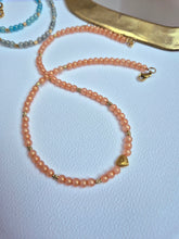 Charger l&#39;image dans la galerie, Collier Galatée, perles de verre
