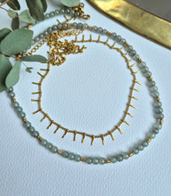 Charger l&#39;image dans la galerie, Collier Galatée, perles de verre
