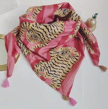 Charger l&#39;image dans la galerie, Foulard en coton indien &quot;Tigre de Tanger &quot;
