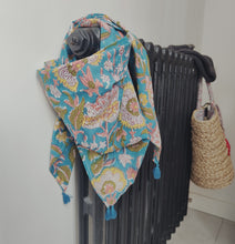 Charger l&#39;image dans la galerie, Foulard en coton indien &quot;Fleurs Bleues&quot;
