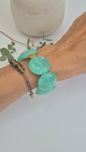 Charger et lire la vidéo dans la visionneuse de la Galerie, Bracelet en perles modèle&quot;Cléopâtre&quot;
