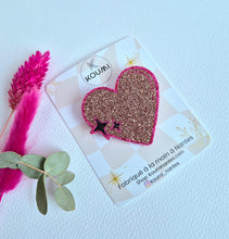 Charger l'image dans la galerie, Broche "Love"
