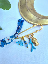 Charger l'image dans la galerie, Broche Breloque
